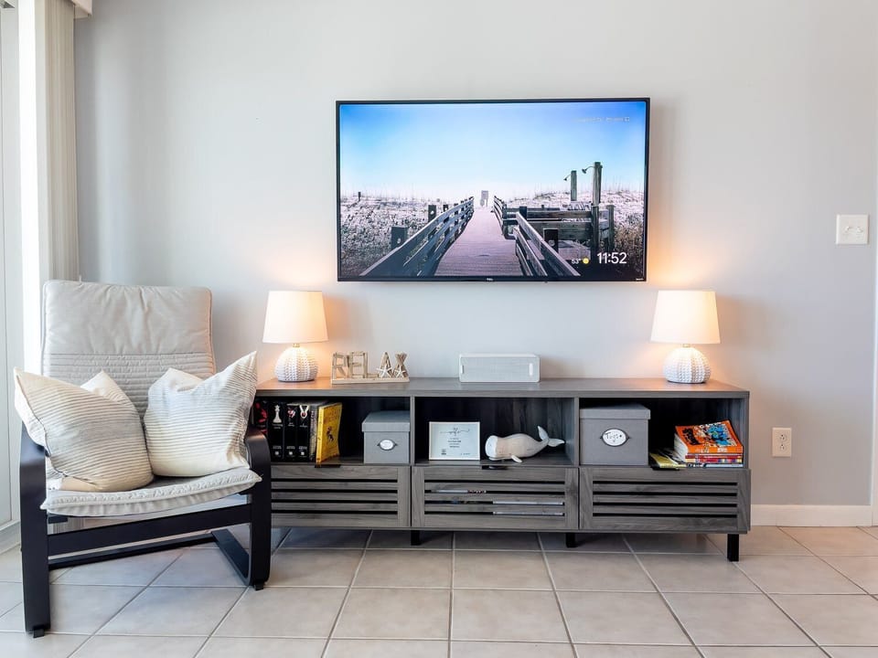 Sea Oats #508 Living Room
