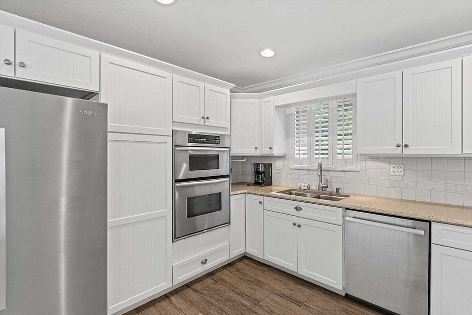 Bright finishes and a functional layout provide everything needed for extended waterfront stays.