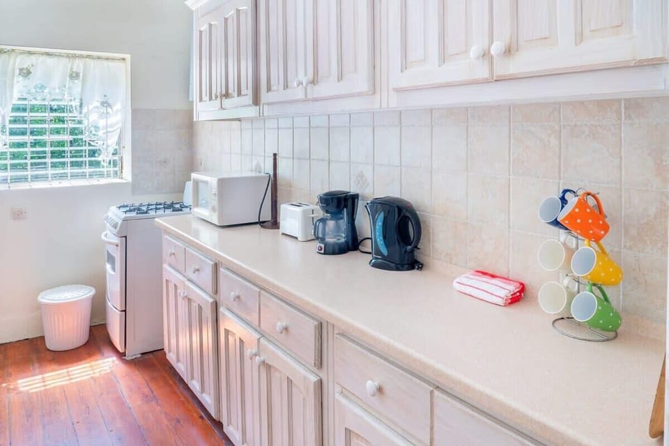 Lots of counter space for easy meal prep