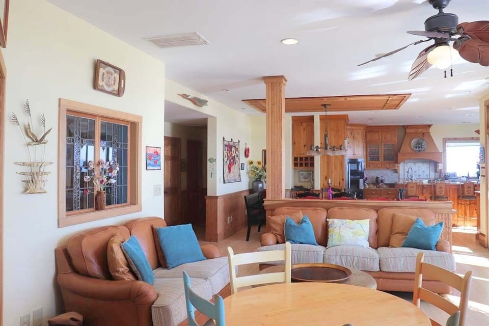 Sea-Forever-Emerald-Isle-NC-Vacation-Rental-Bluewater-02