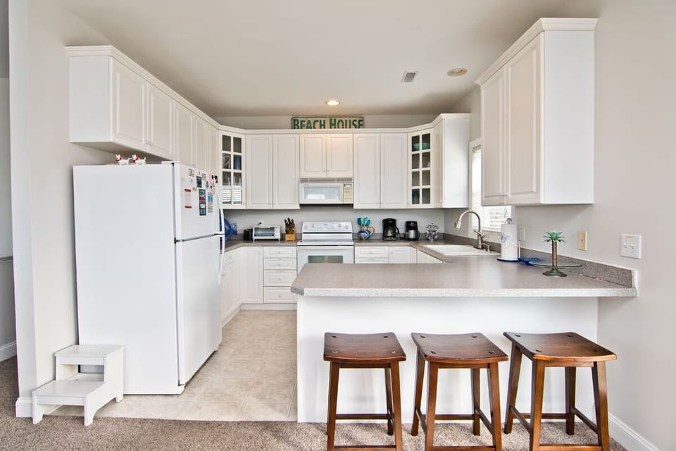 Kitchen has Bar Seating