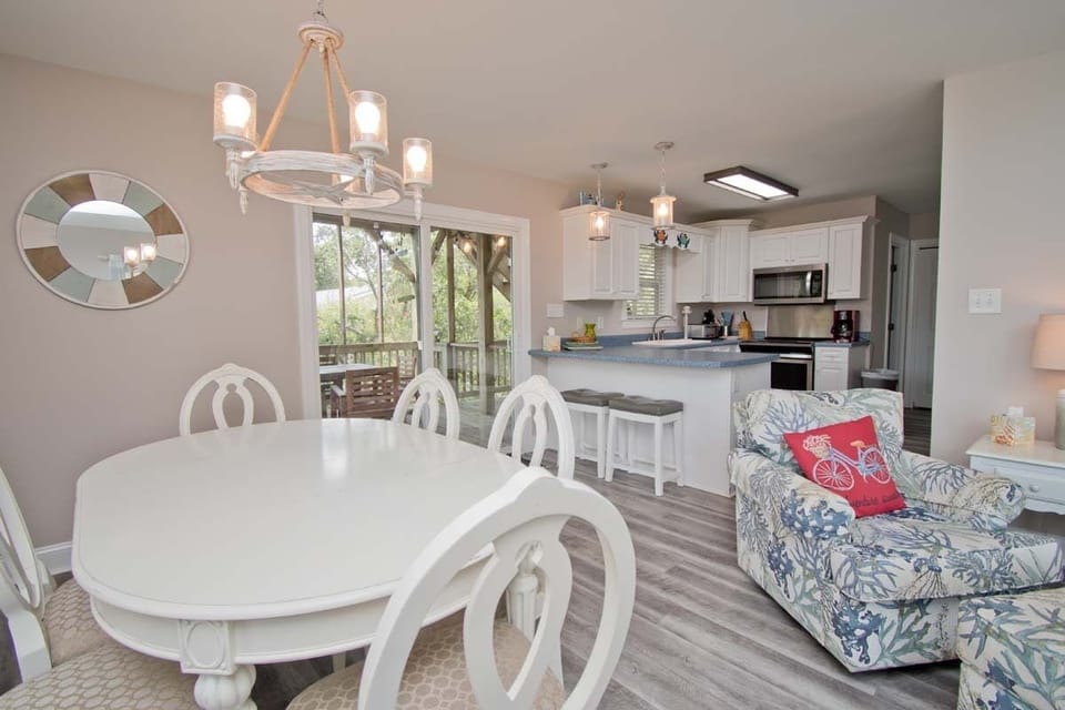 Dining / Kitchen