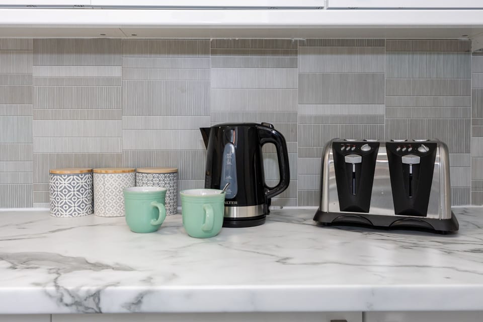 House | Private kitchen | Fridge, microwave, oven, stovetop