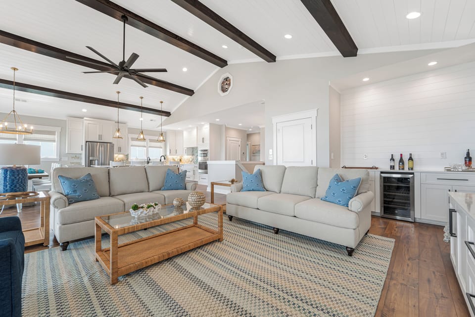 Comfortable main living room with bar area.