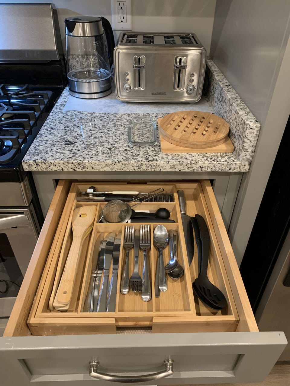 Fully loaded kitchen