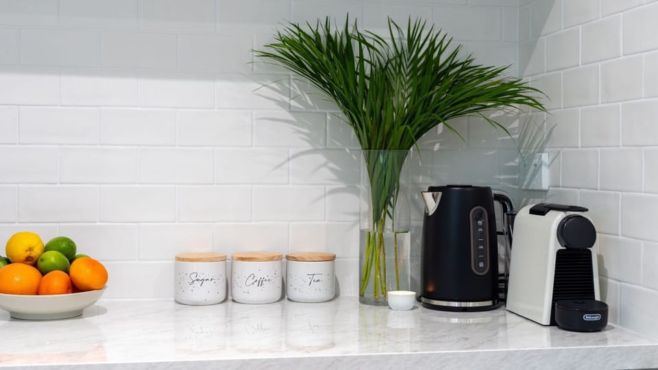 Adelong | Kitchenette | Coffee machine