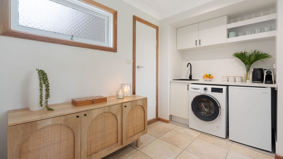 Kitchenette | Family room | Washing machine | Coffee machine