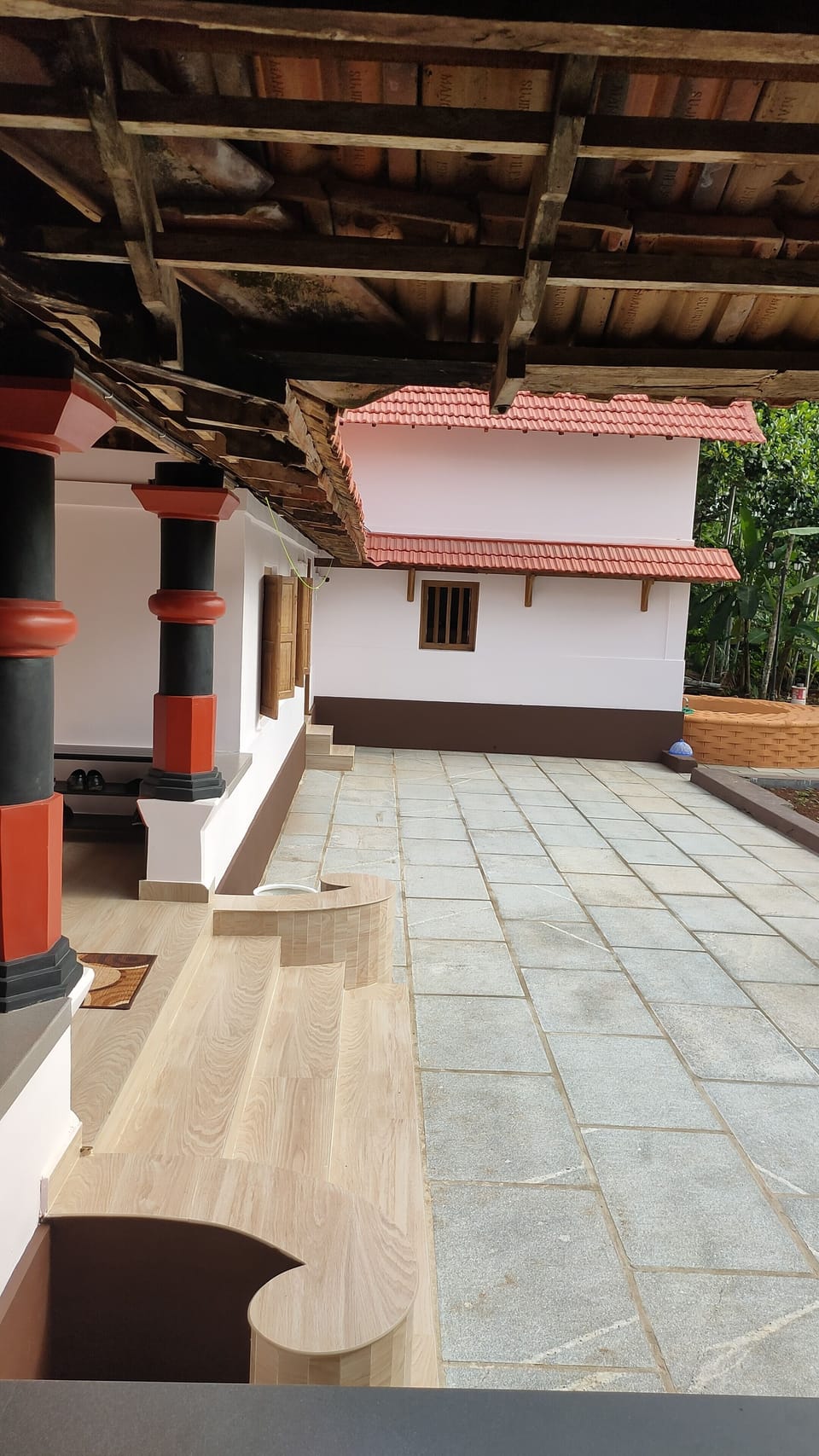 House entrance 1