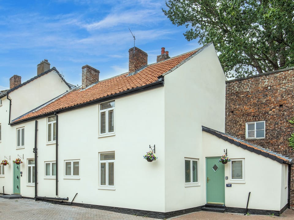 Exterior | Violet Cottage - Ridley House, Yarm