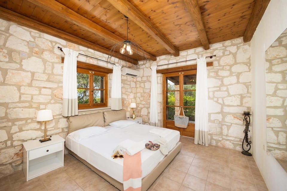 Double bedroom with A/C