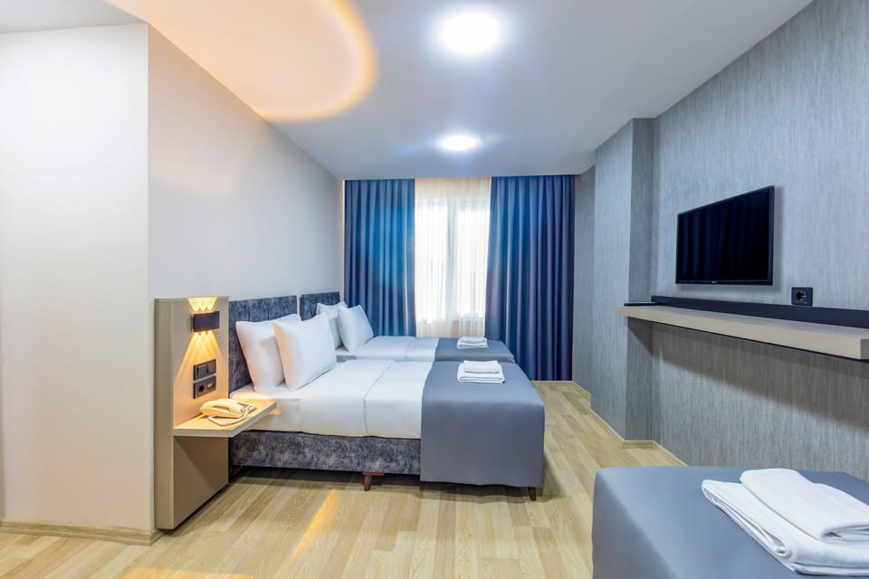 Superior Triple Room | Soundproofing, WiFi (free), bed sheets