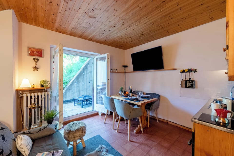 Living and dining room