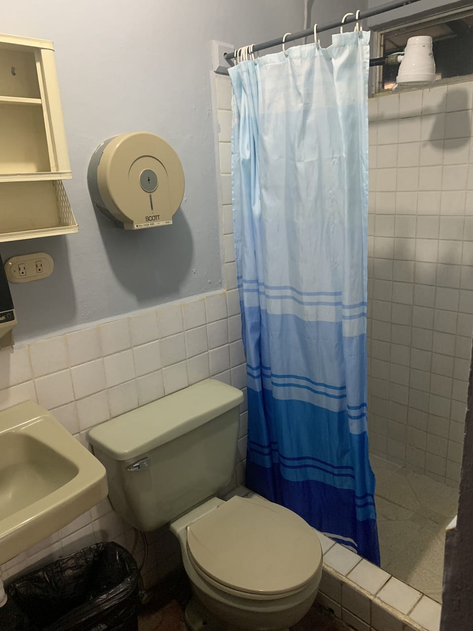 Traditional Room | Bathroom | Towels