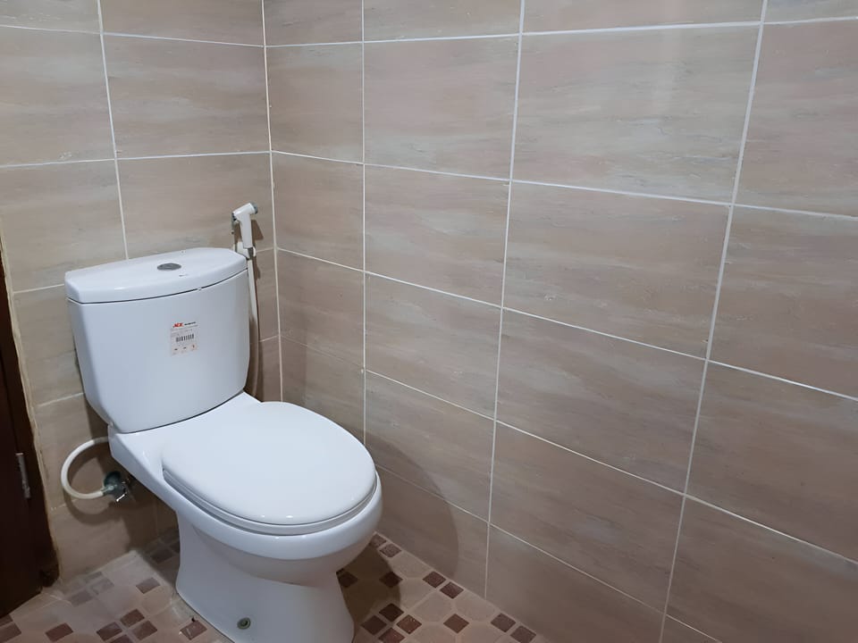 Standard Double Room | Bathroom | Shower, towels, soap