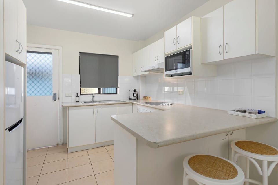 Kitchen (1)