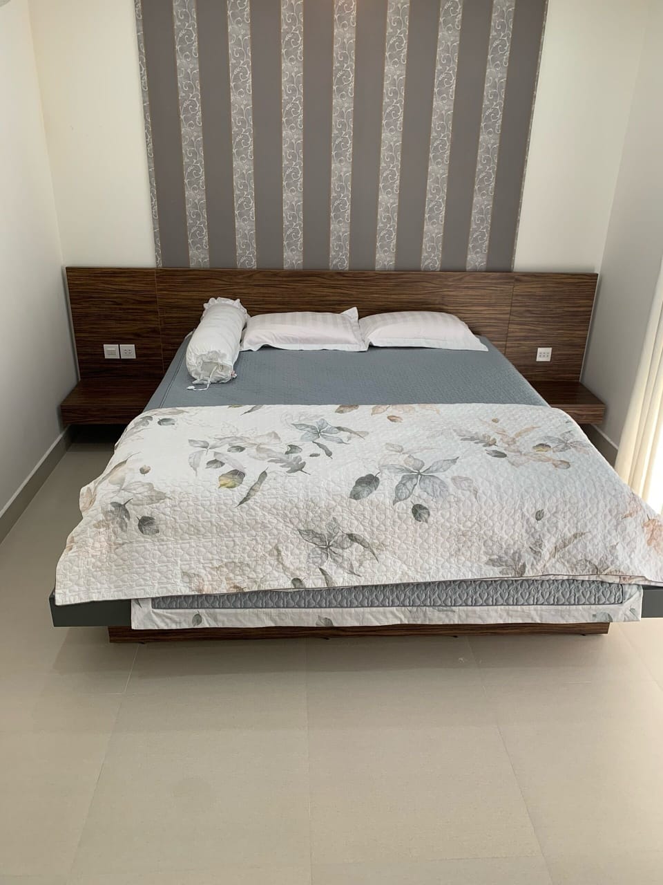 Deluxe Apartment | 4 bedrooms, free WiFi