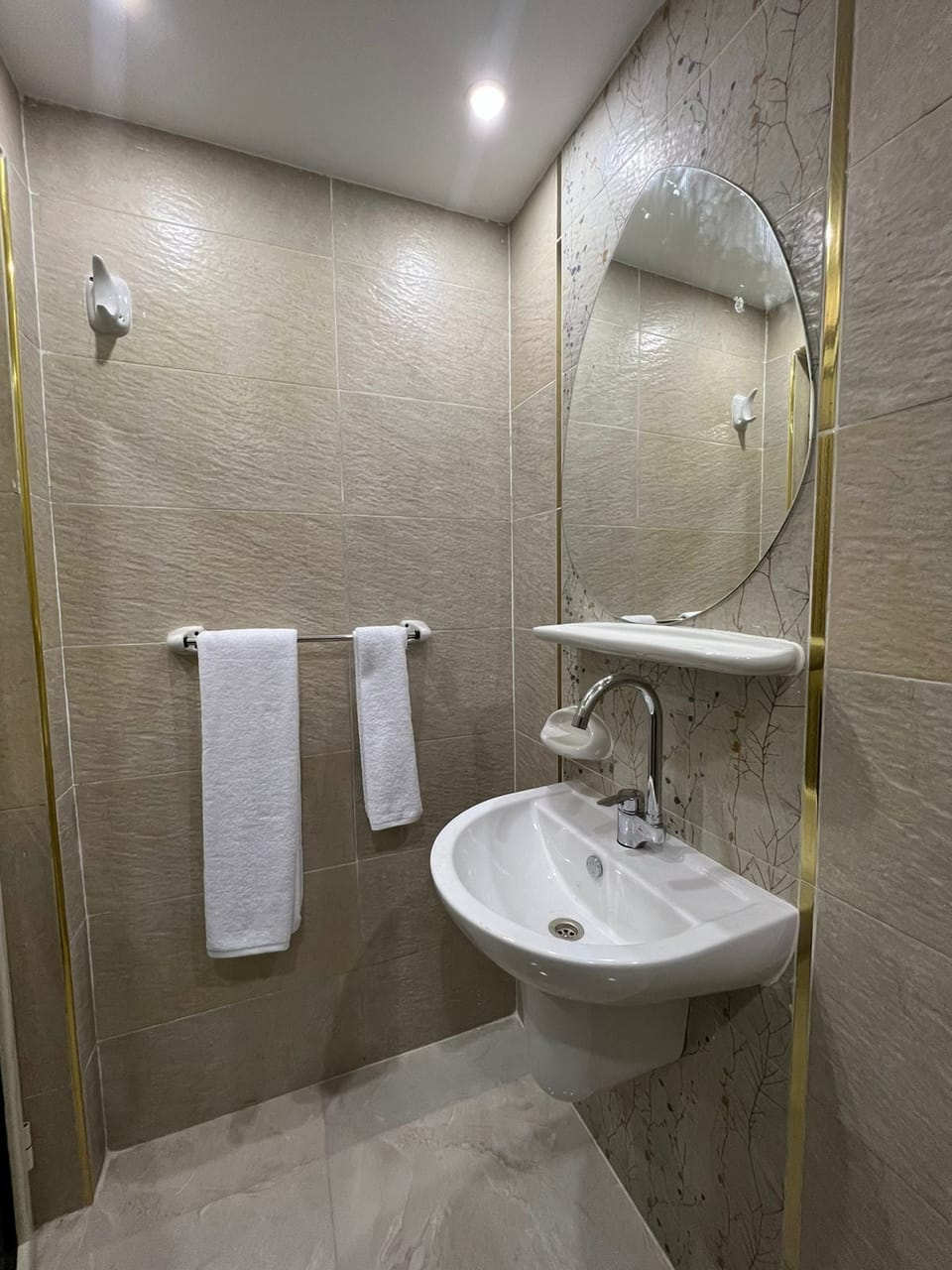 Shower, rainfall showerhead, hair dryer, slippers