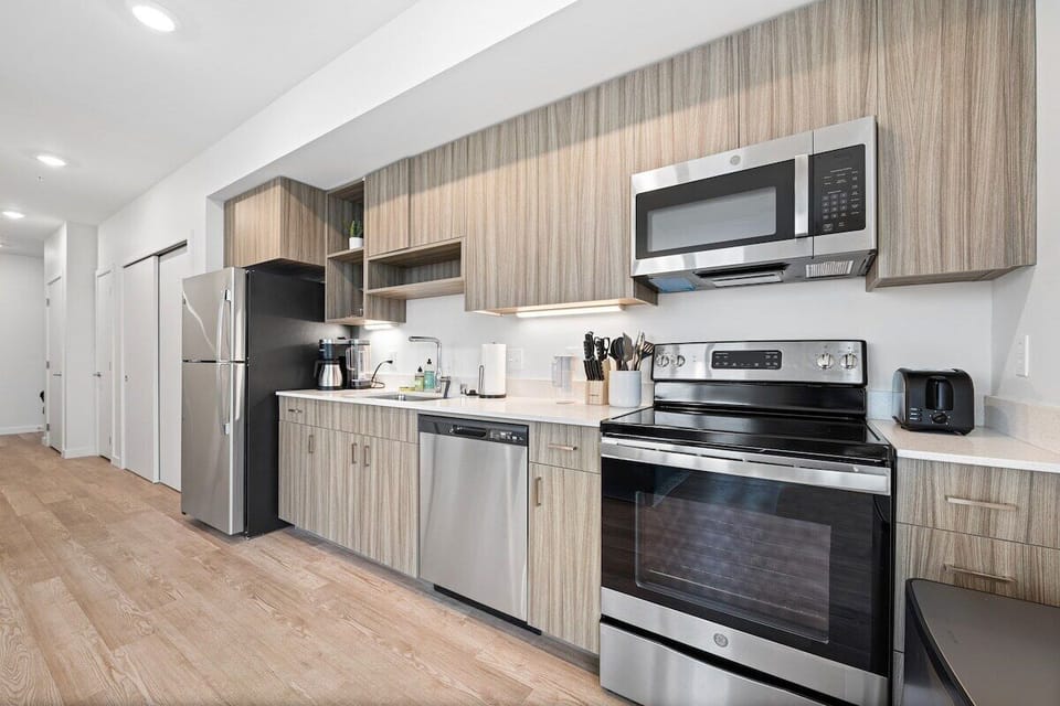 Cook comfortably with our complete kitchen setup.

