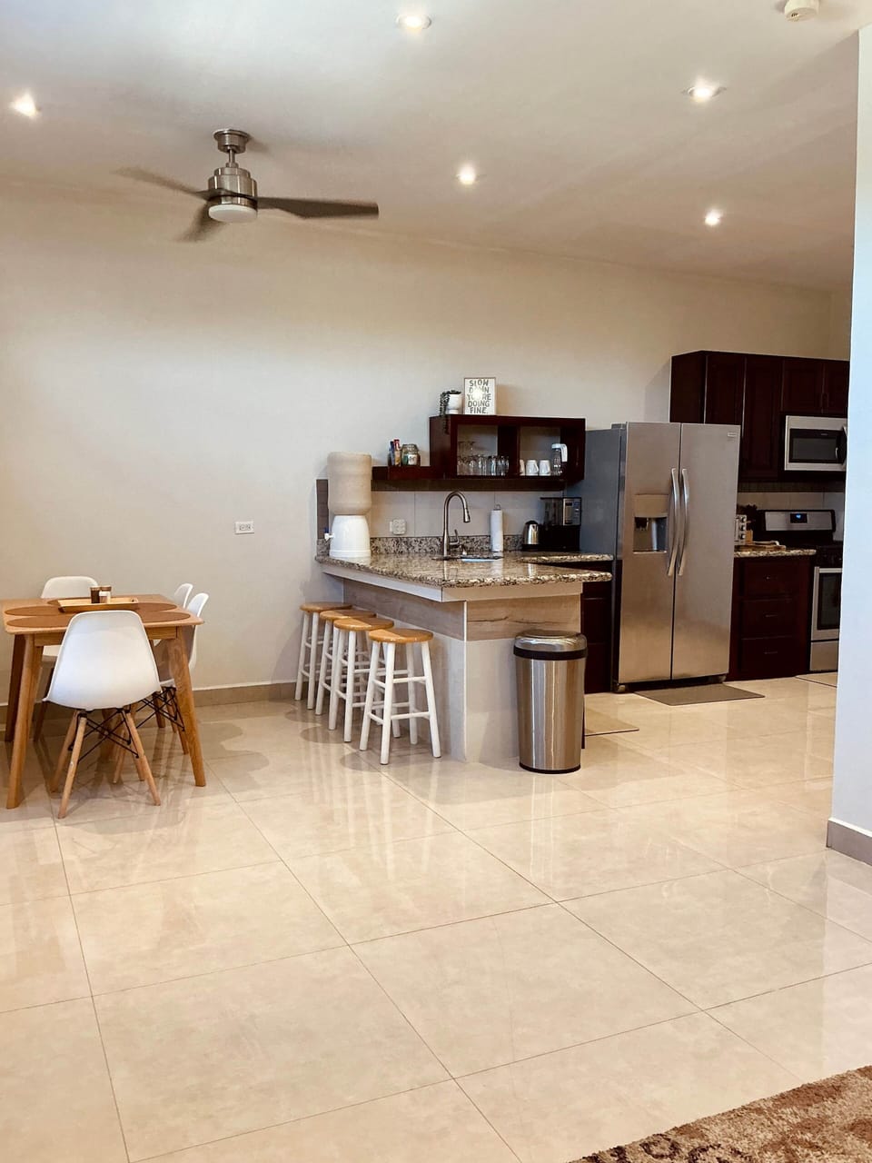 Dining area & Kitchen