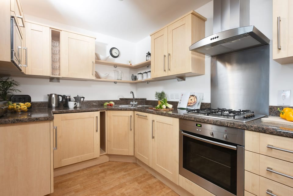 Kitchen - 10 Bredon Court