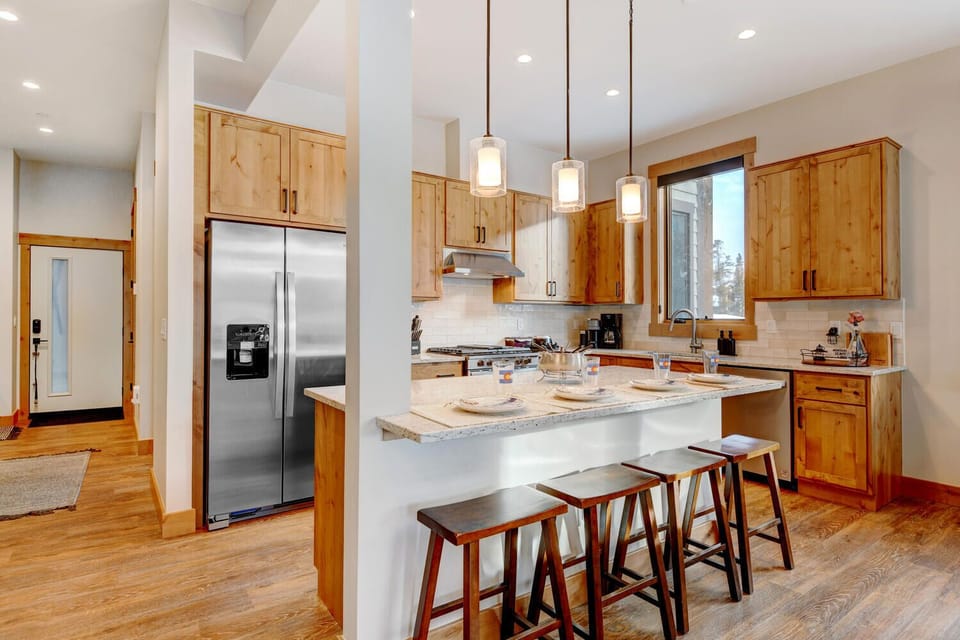 Fully Stocked Chefs Kitchen With Stainless Steel Appliances