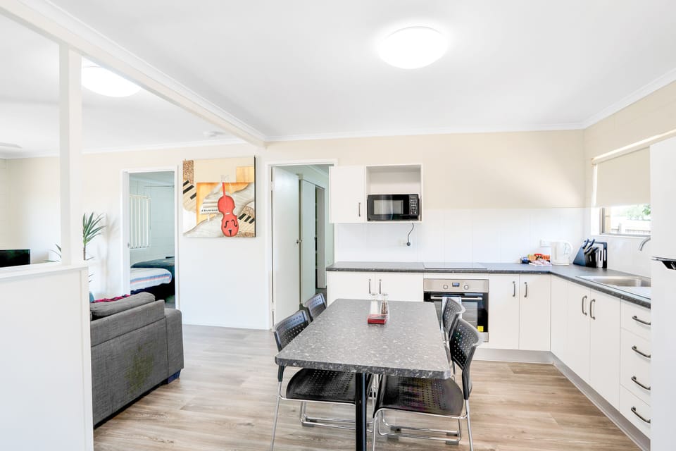 Family Apartment, 2 Bedrooms | 2 bedrooms, blackout drapes, iron/ironing board, WiFi (free)
