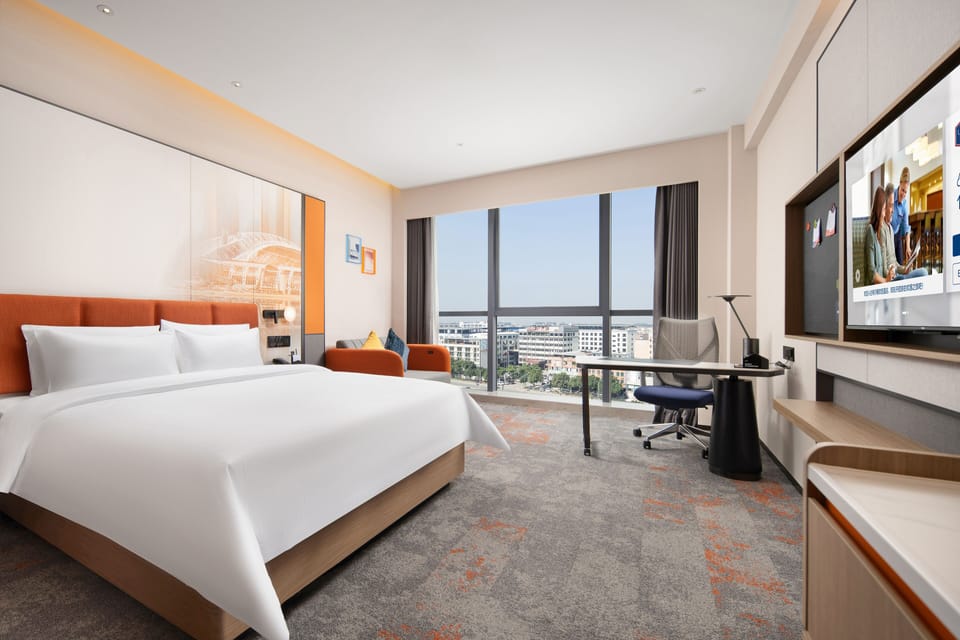 Luxury Single Room | Premium bedding, down comforters, Select Comfort beds, free minibar