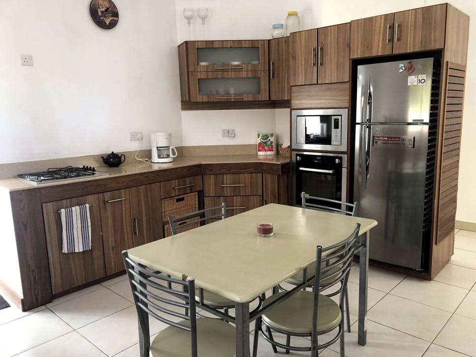 Villa, 3 Bedrooms, Smoking, Private Pool | Private kitchen