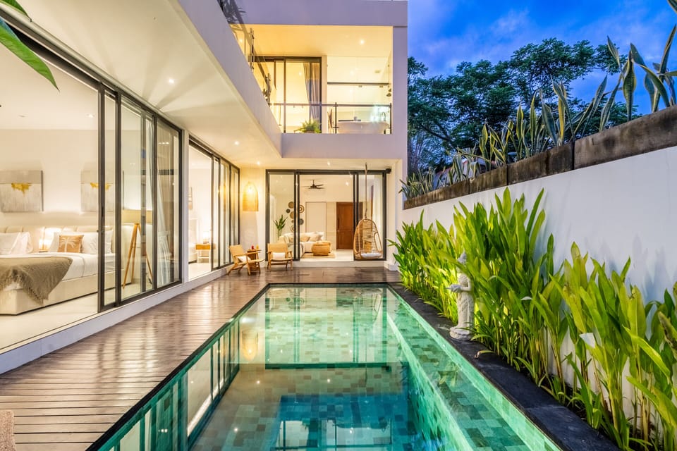 Private pool