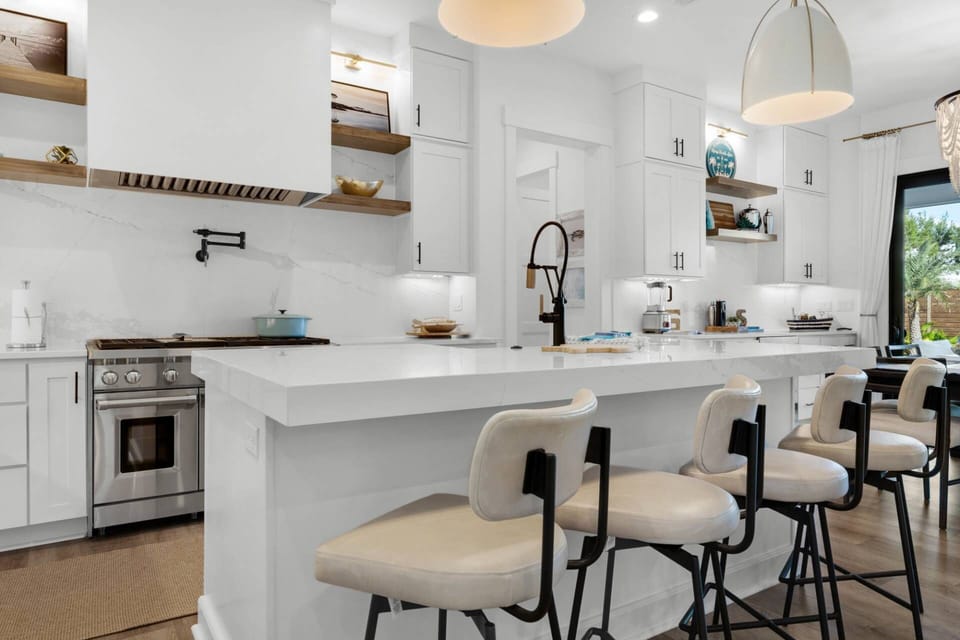 Additional seating at the kitchen island