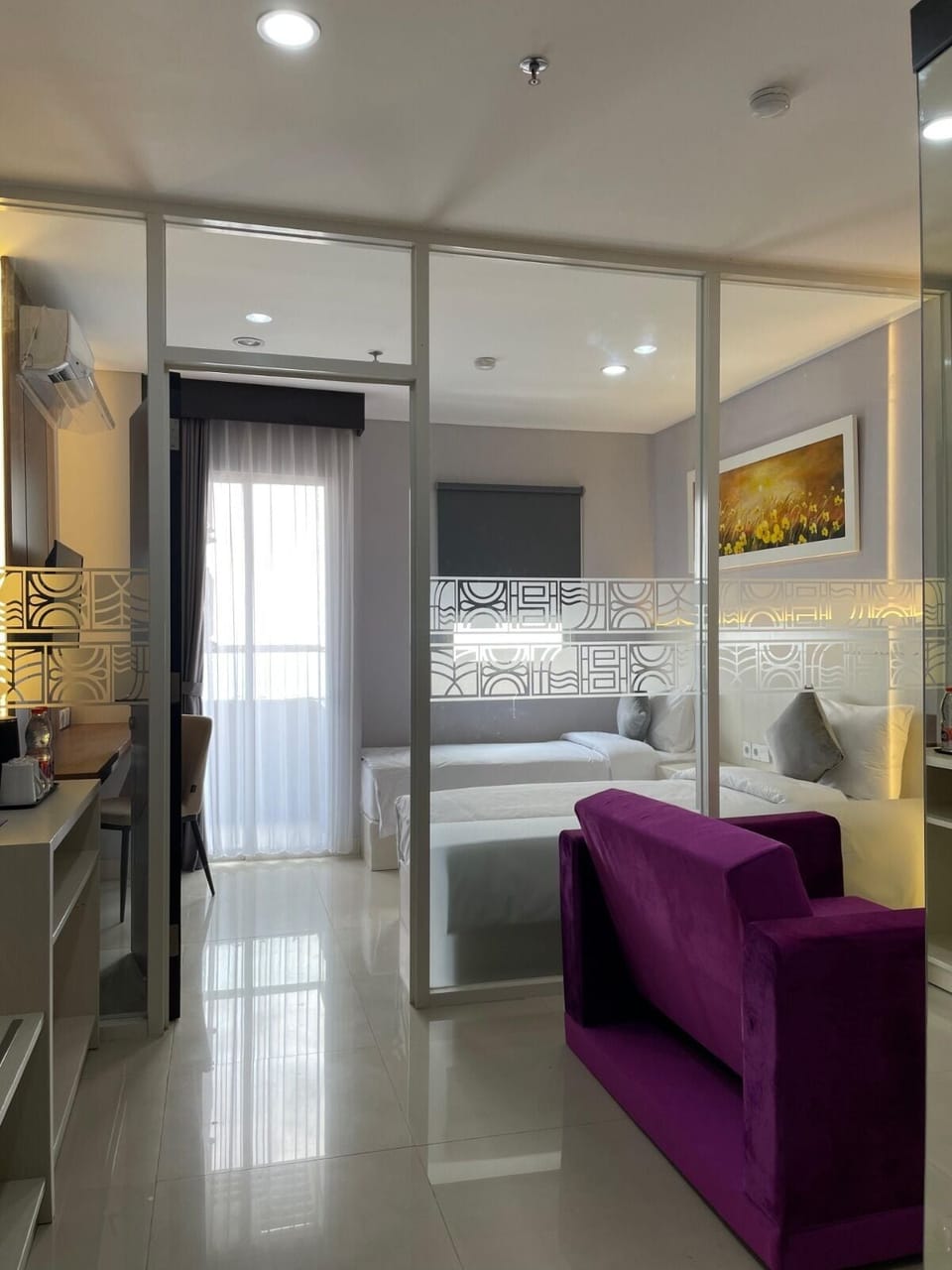 Deluxe Suite | Desk, laptop workspace, free WiFi, wheelchair access