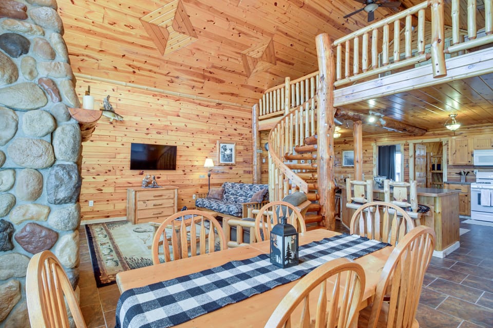 Dining Room | 1st Floor | Fully Equipped Kitchen