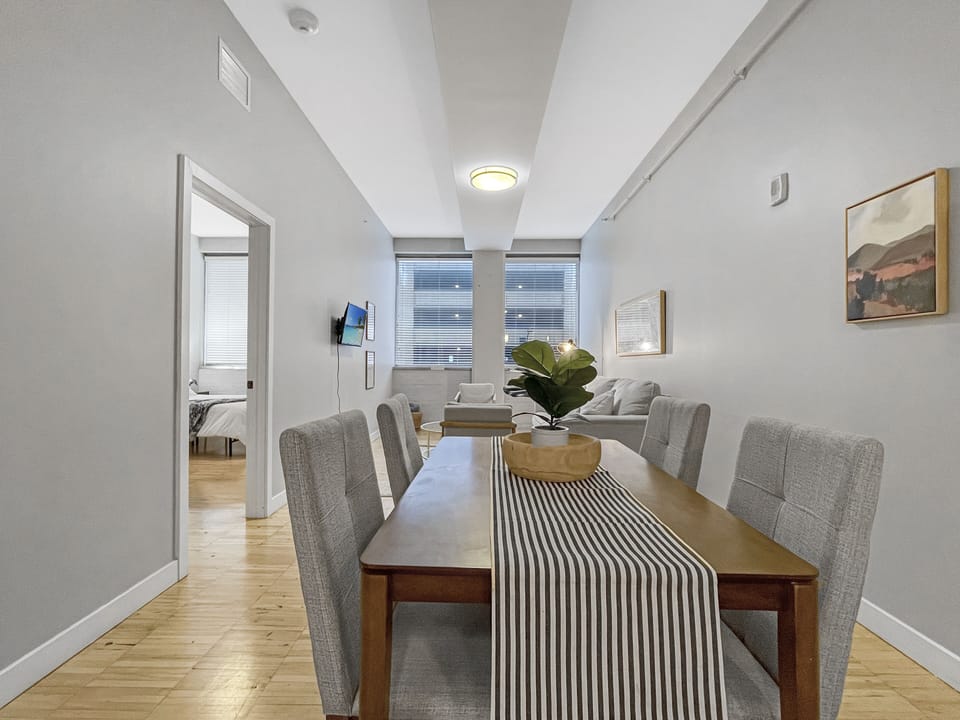 Dining Area - Let's eat!