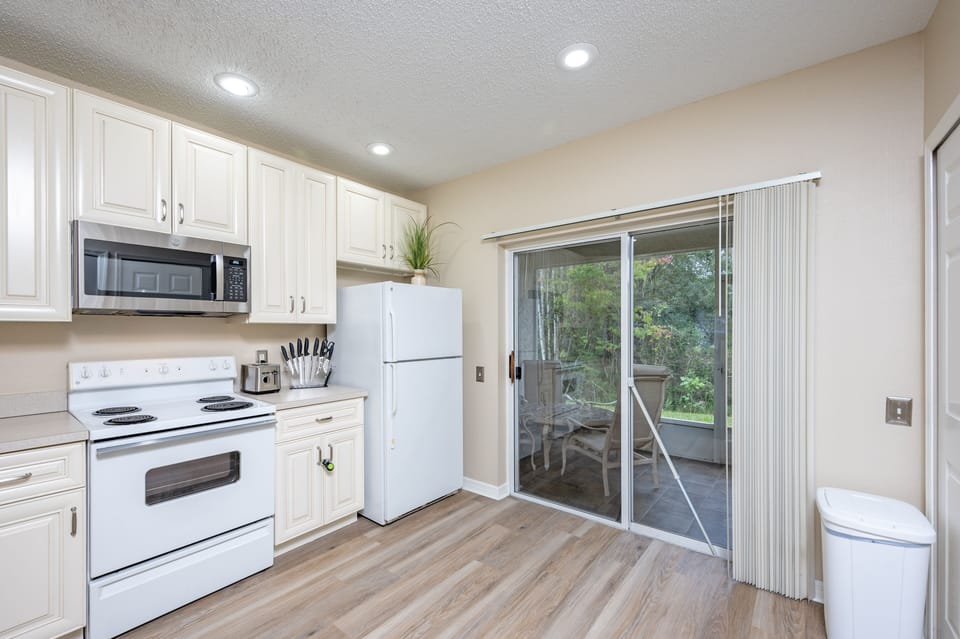 To see video tours on YT, search for our brand online: Furnished Stays Tampa