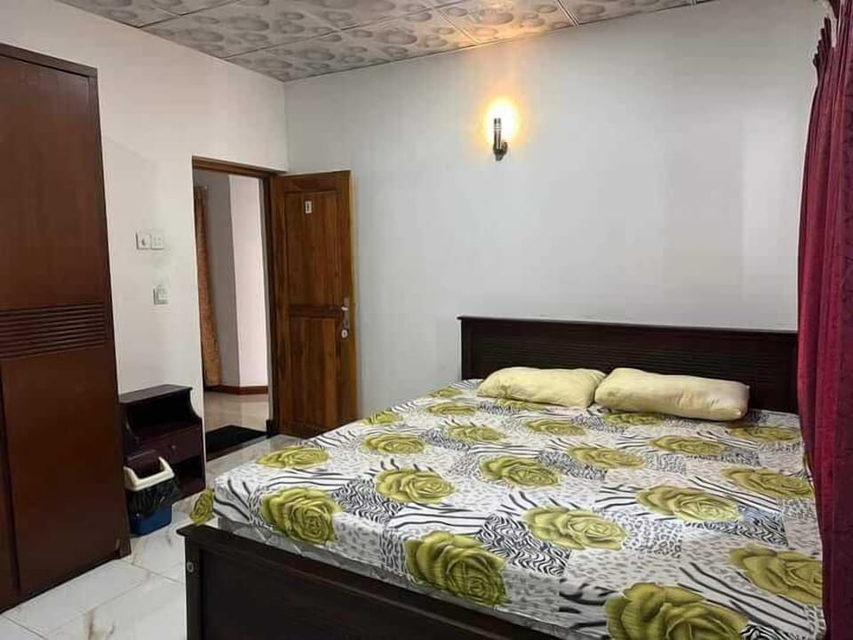 Standard Double or Twin Room | Desk, laptop workspace, free WiFi, bed sheets