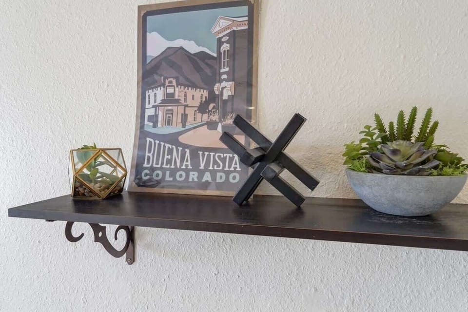 Enjoy the stunning Buena Vista and majestic mountains all around!
