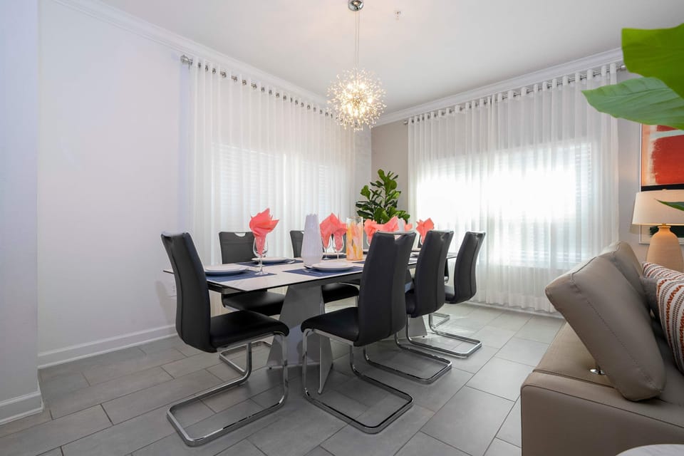 House | 5 bedrooms, Internet
