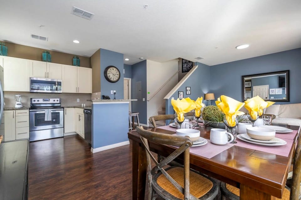 House | 4 bedrooms, Internet