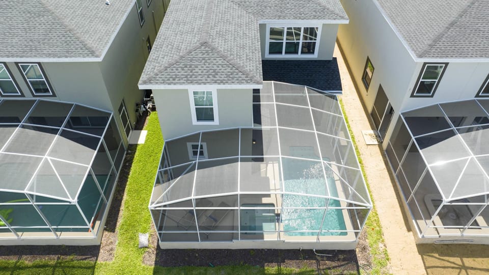 House | 5 bedrooms, high-speed internet, bed sheets