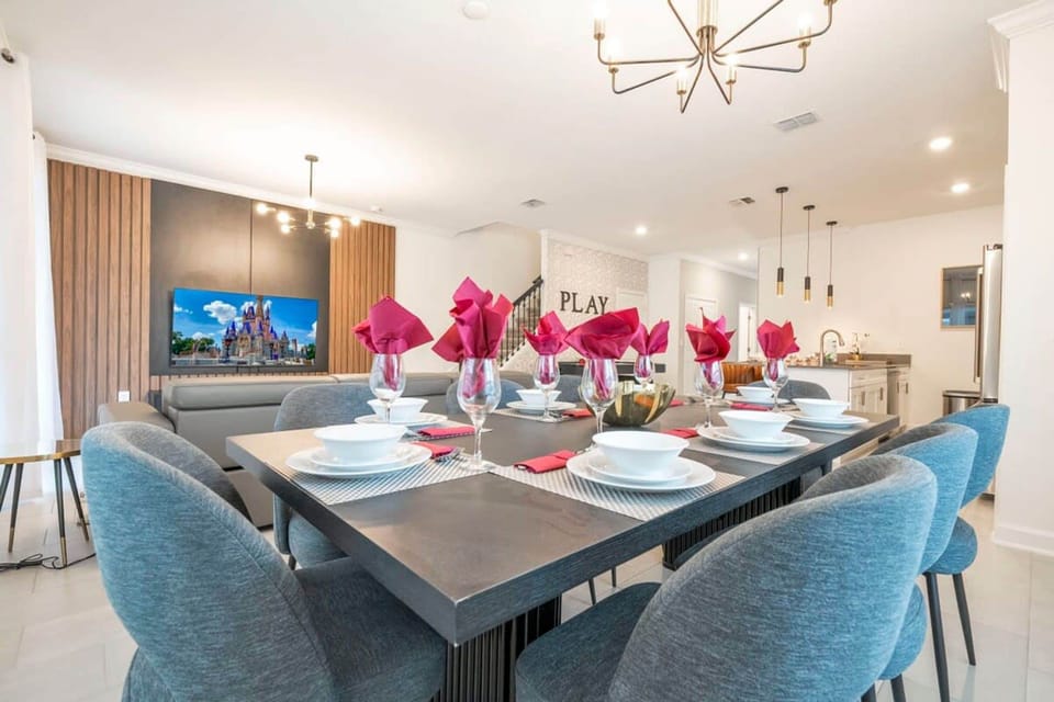 House | 5 bedrooms, high-speed internet
