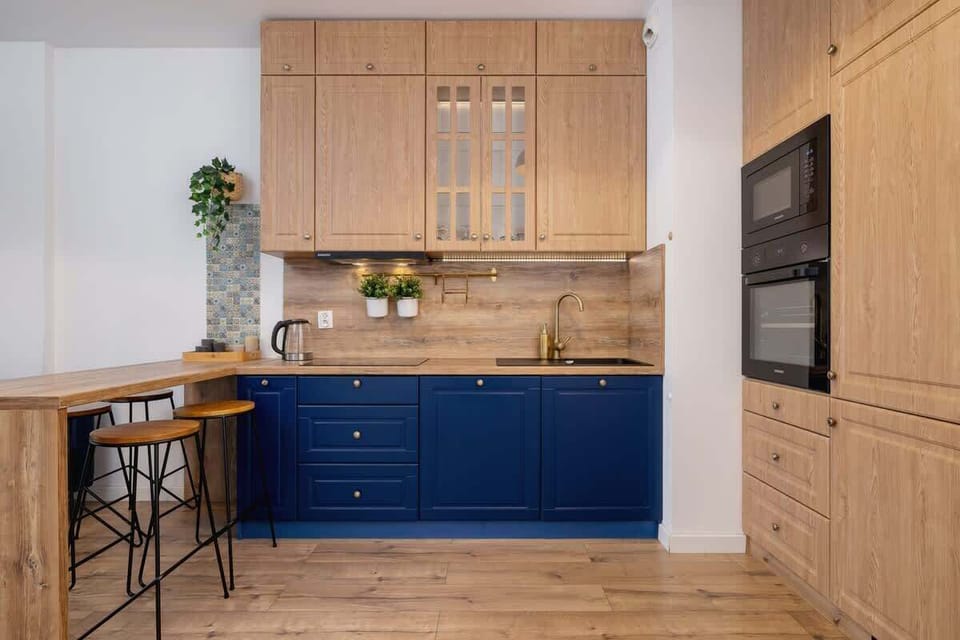 Kitchenette with an oven