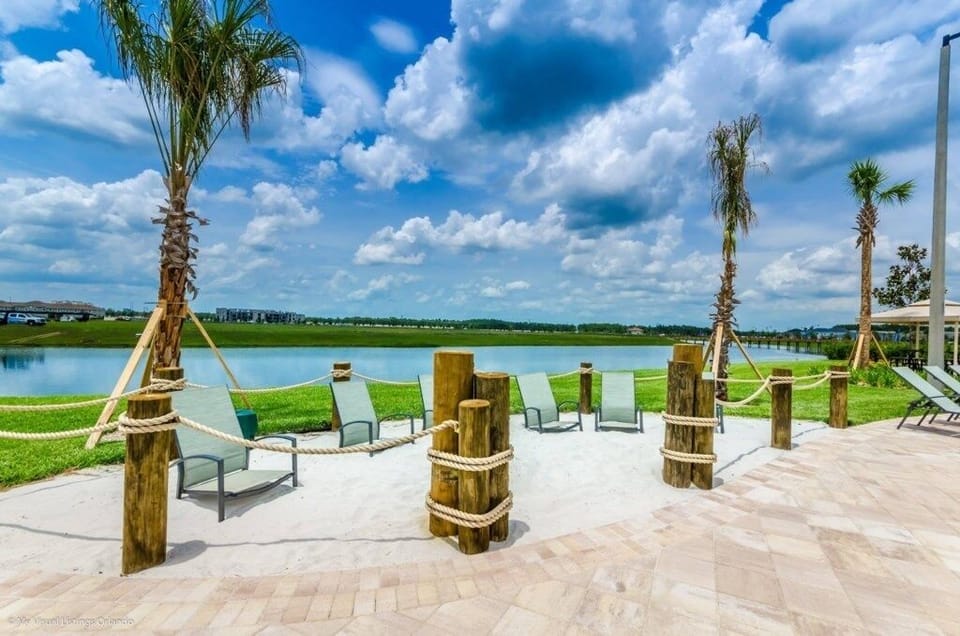 Townhome, 5 Bedrooms | Property grounds