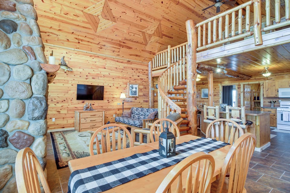 House (2 Bedrooms) | Interior
