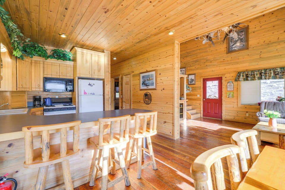 House (2 Bedrooms) | Interior