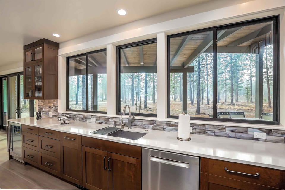 Kitchen w/ views of Small Caldera Lake