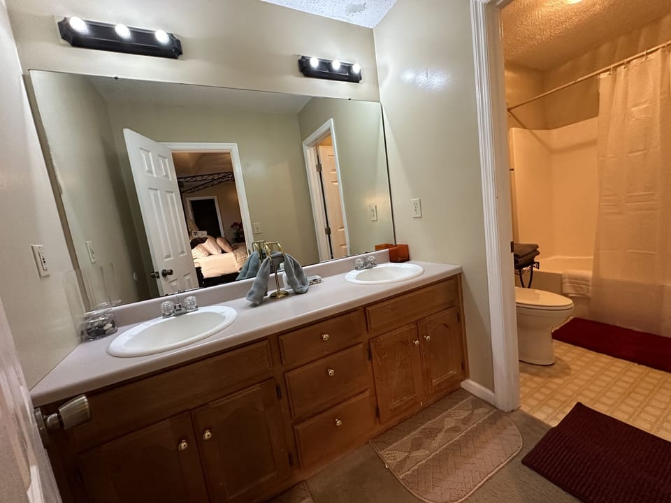 Bathroom #1 Master Bathroom, Private, Full, Tub and Shower, Double Sinks