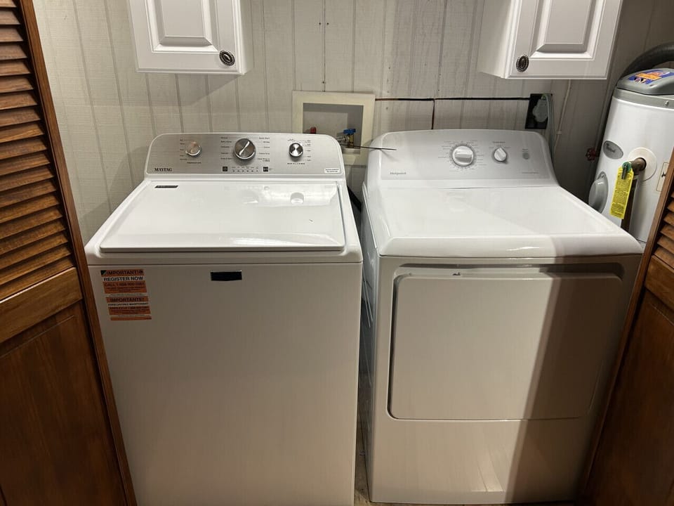 Full size washer and dryer (new washer Dec. 2025)