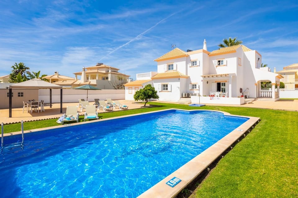 Beautiful villa with private pool and terrace