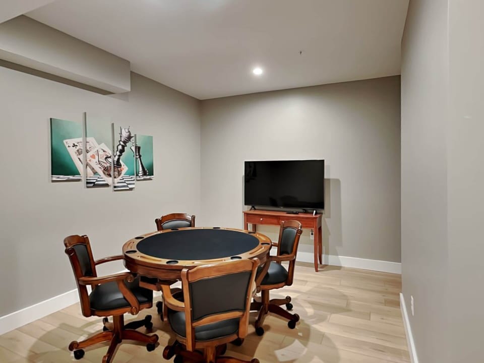 House (5 Bedrooms) | Property amenity