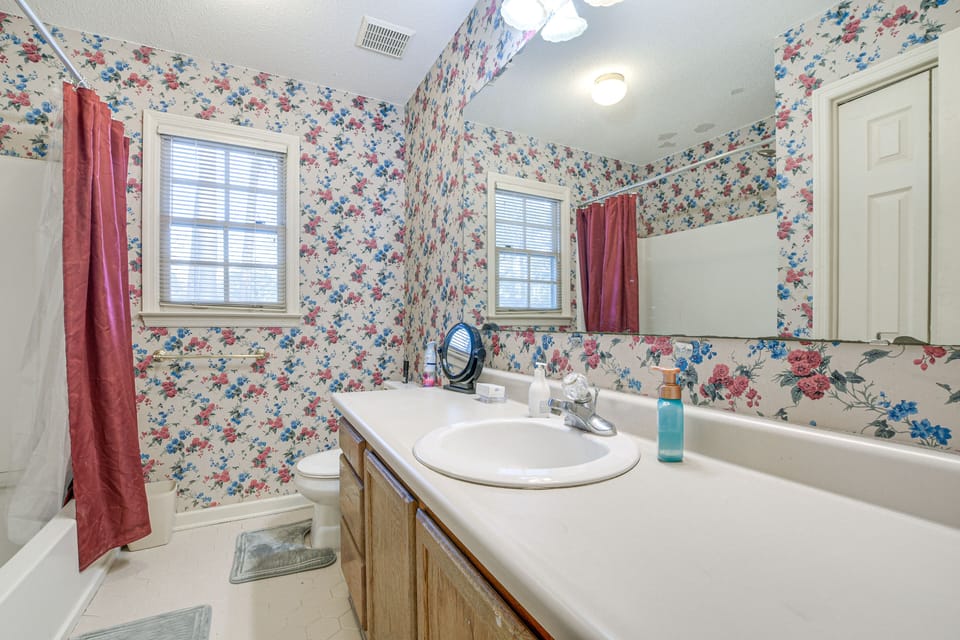 Bathroom | Towels Provided